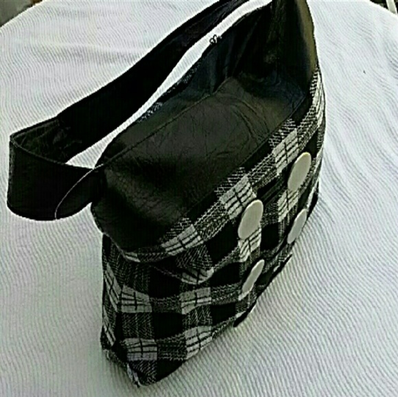 👜 SOLD LOCALLY  NEW SHOULDER BAG LARGE SIZE  NWT - Picture 8 of 8